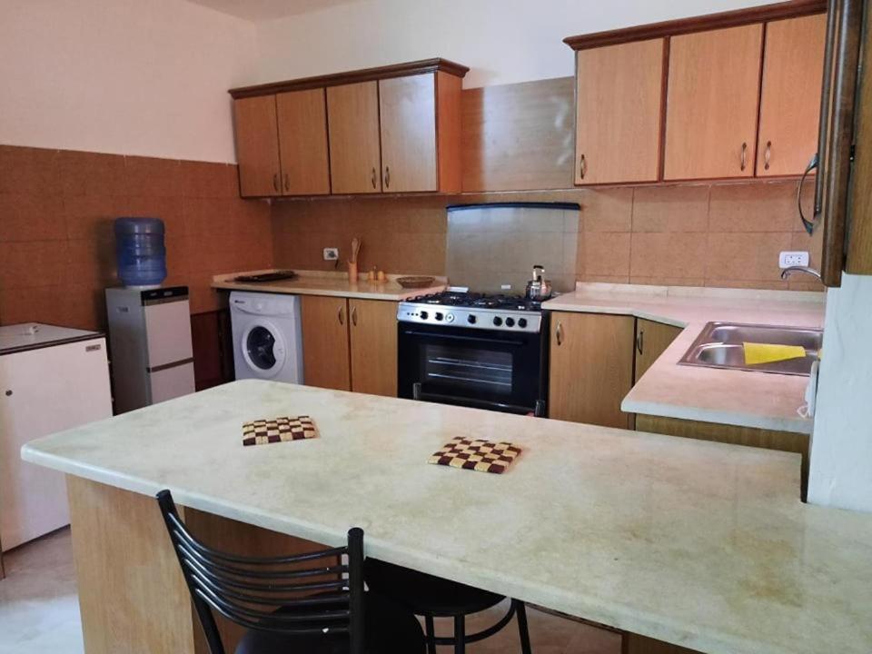 Hotel Emile Altwal Madaba Zewnętrze zdjęcie